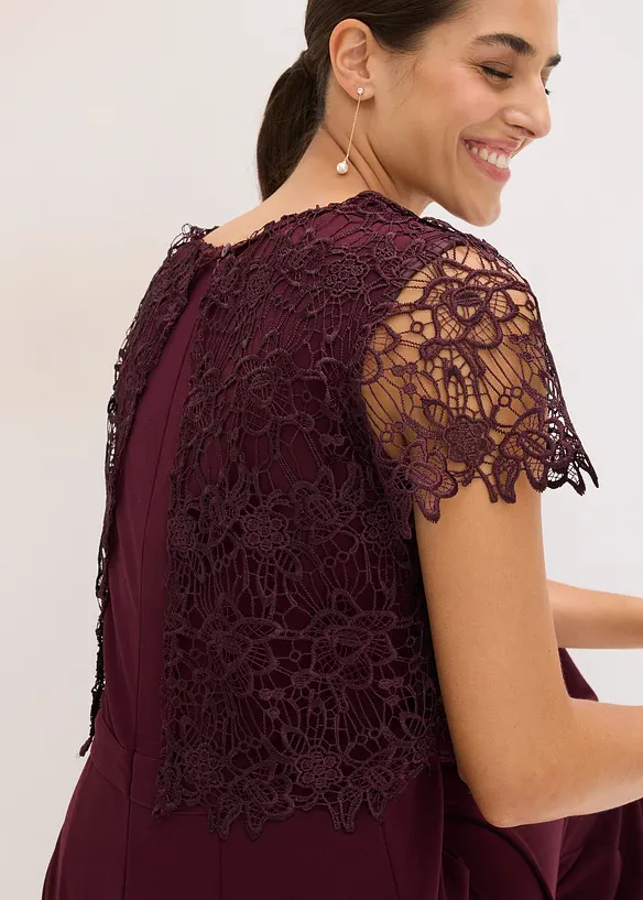 Jumpsuit i mykt scuba-materiale med blonder, bonprix