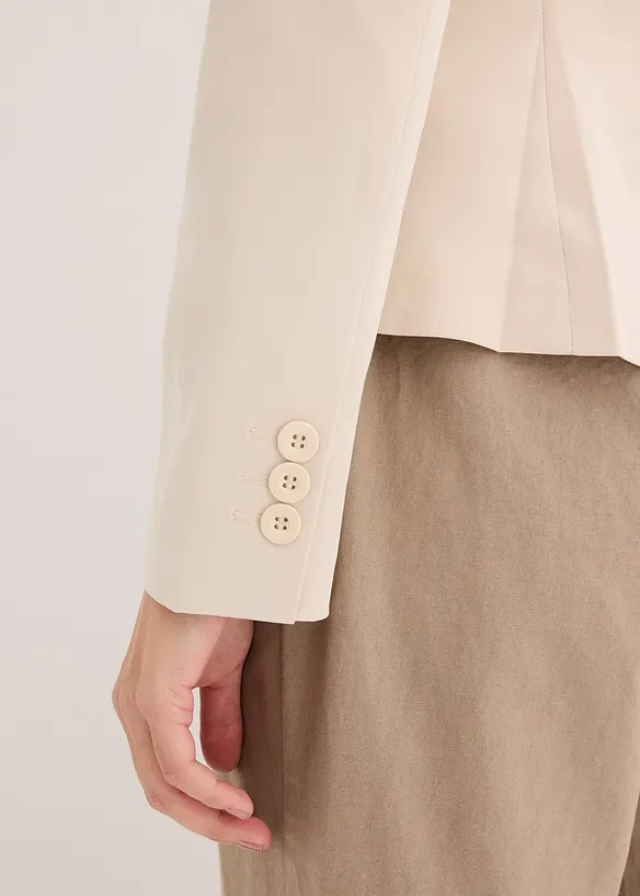 Kort blazer med klaffelommer, bonprix