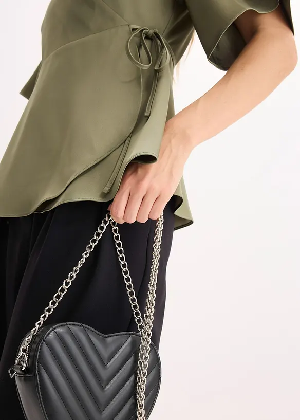 Kortermet bluse med dyp utringning, bonprix