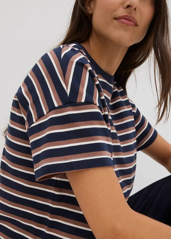 T-skjorte i 100% &oslash;kologisk bomull, bonprix