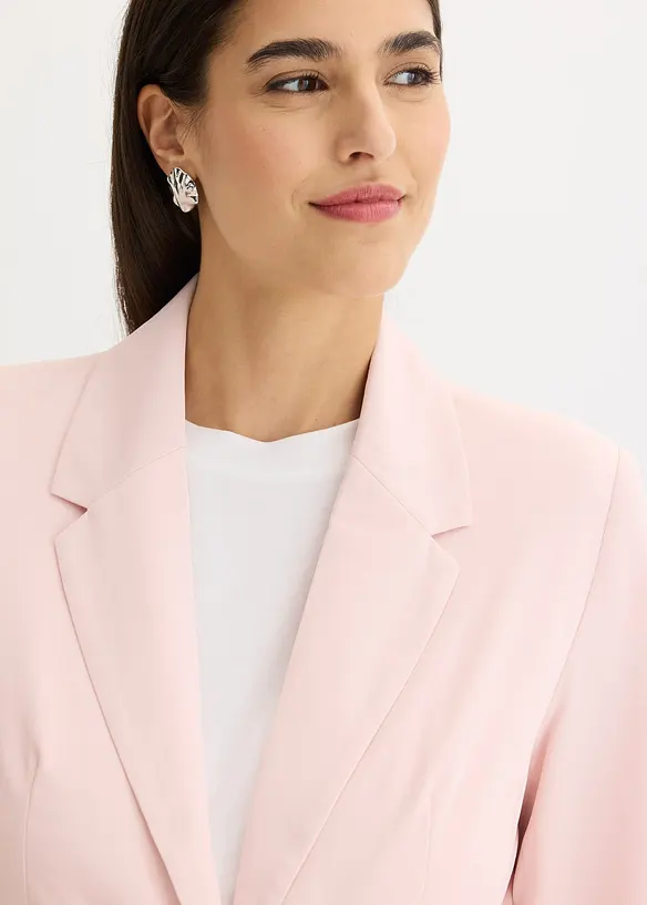 Kort blazer med klaffelommer, bonprix