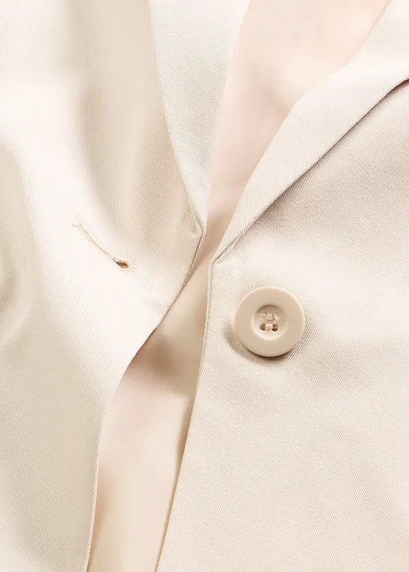 Kort blazer med klaffelommer, bonprix