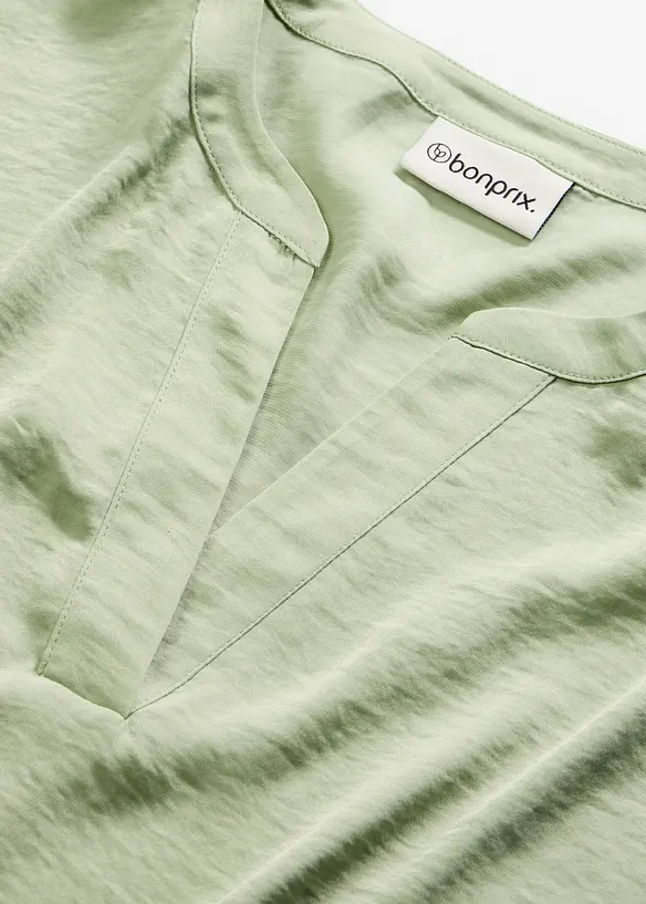 Kortermet satengtunika i ledig modell med lave skulders&oslash;mmer, bonprix