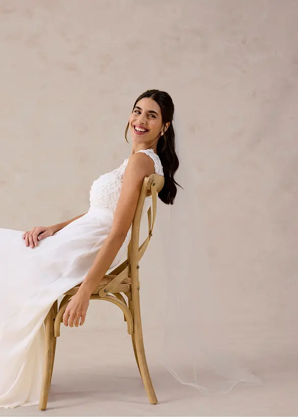 Selskapskjole med blonder, bonprix