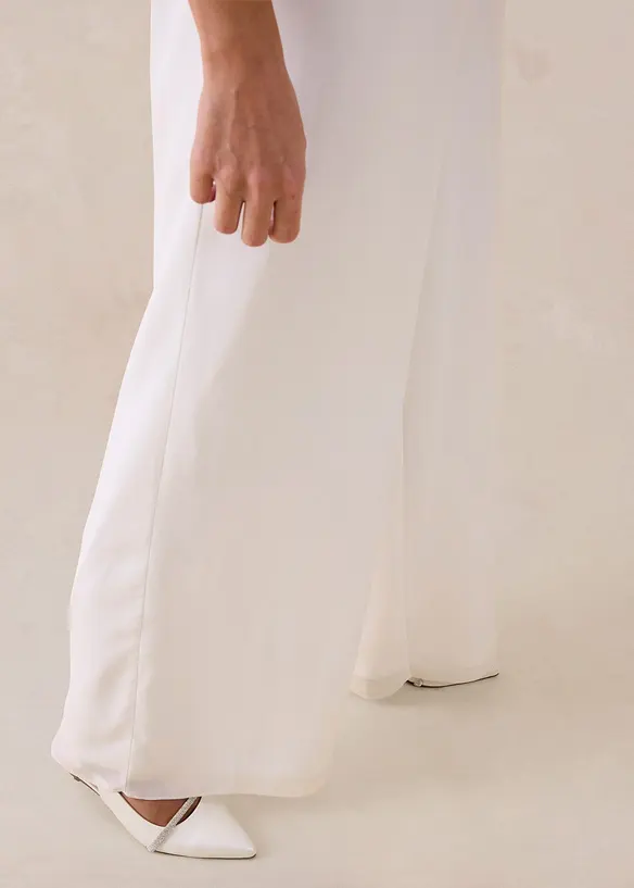 Jumpsuit i lett chiffon med blonder, bonprix