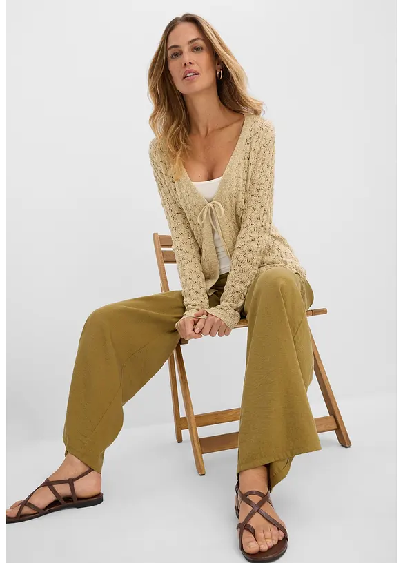 Strikkejakke med hullstrikk av 100% bomull, bonprix