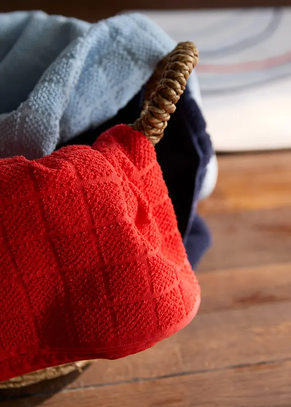 H&aring;ndkle med fyrt&aring;rn, bonprix