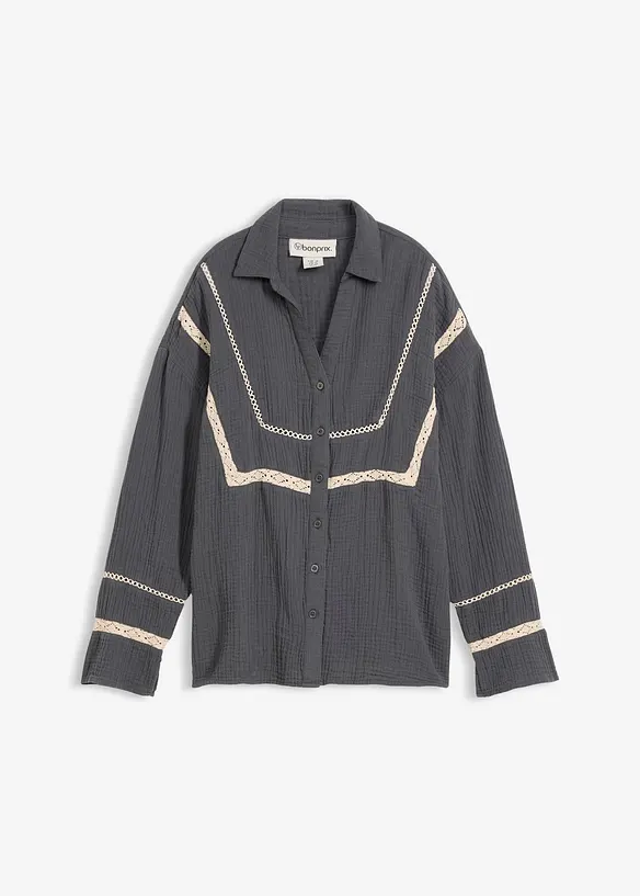 Skjorte i musselin med blondeinnfellinger, bonprix