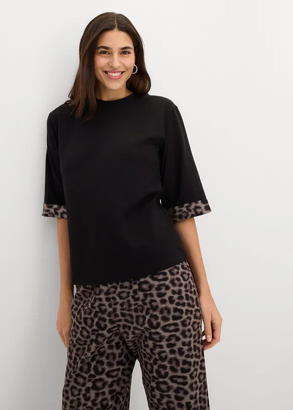 Sweatshirt i bomullsmiks med leopardm&oslash;nster p&aring; ermekanten, bonprix