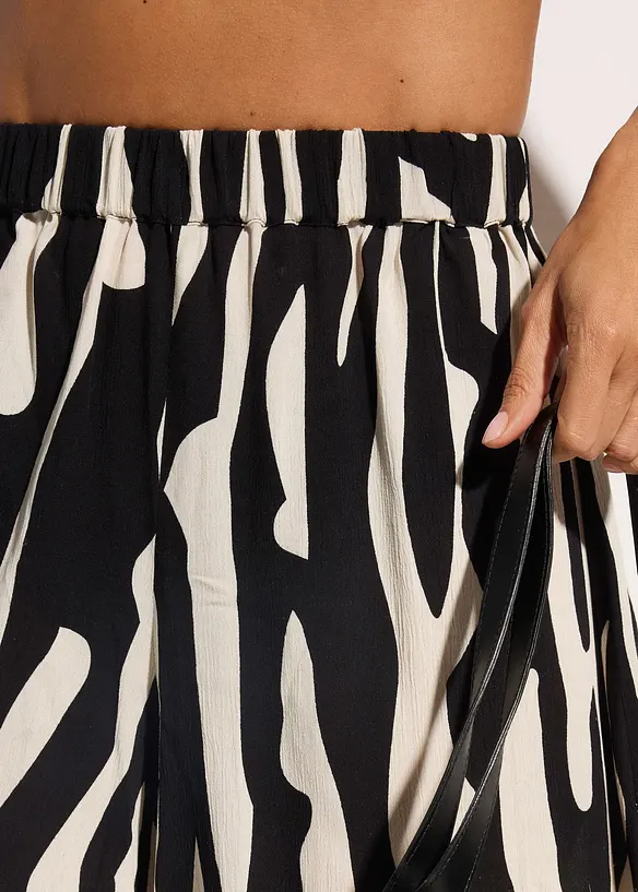 Strandshorts i lett viskose, bonprix