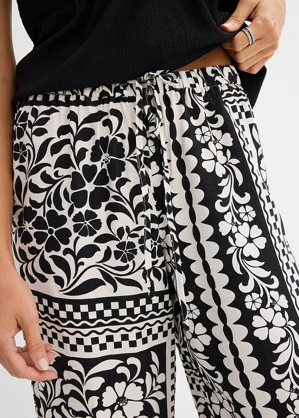 Pull on-bukse i viskosemiks som faller fint, bonprix