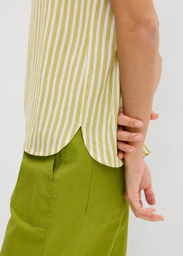 Kortermet bluse i lett viskose, bonprix