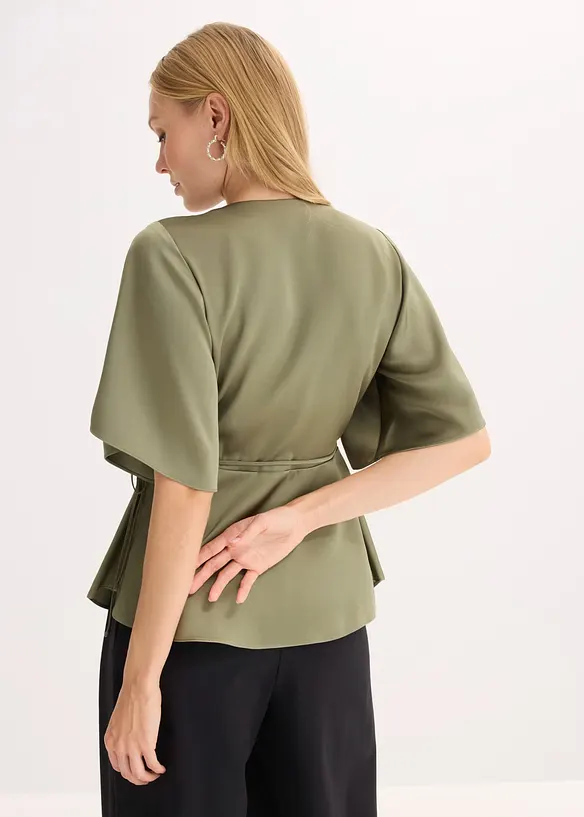 Satengbluse med dyp utringning, bonprix