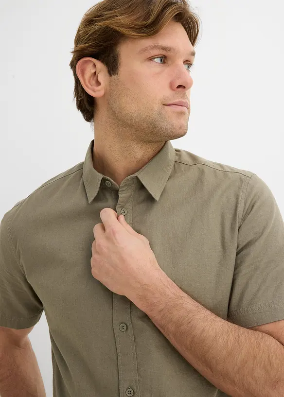 Kortermet skjorte i luftig linmiks, bonprix