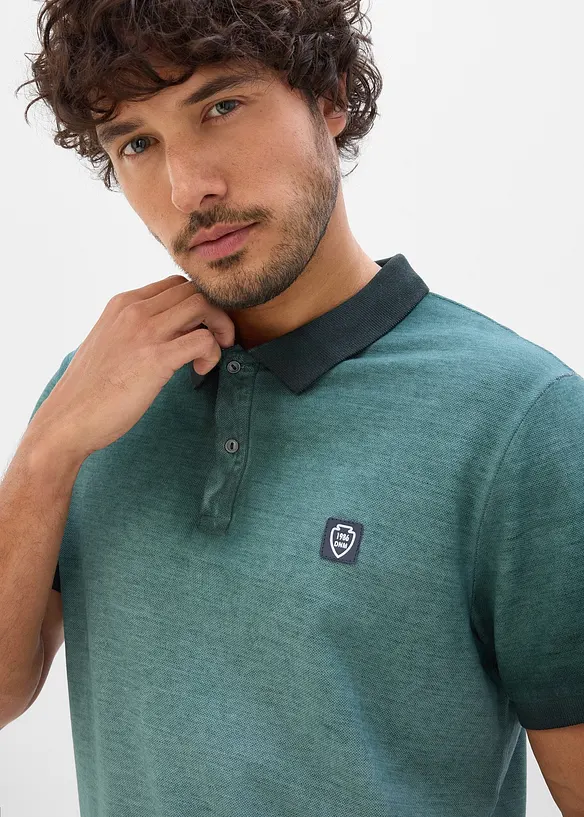 Pik&eacute;-poloskjorte i vasket look, bonprix