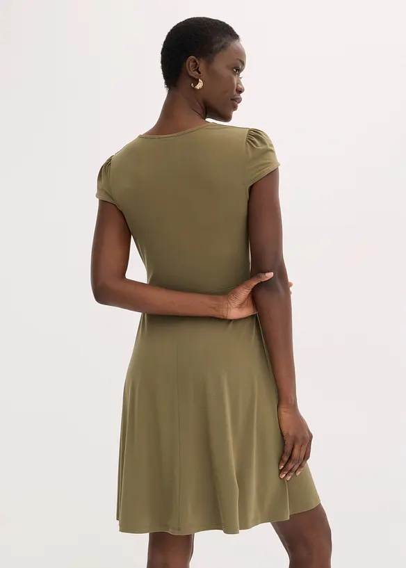 Jerseykjole med dekorativ spenne, bonprix