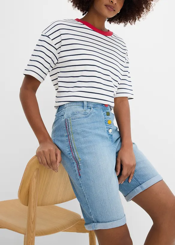 Bermudashorts i denim med broderi og komfortlinning, bonprix