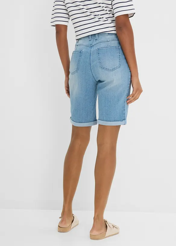 Bermudashorts i denim med broderi og komfortlinning, bonprix