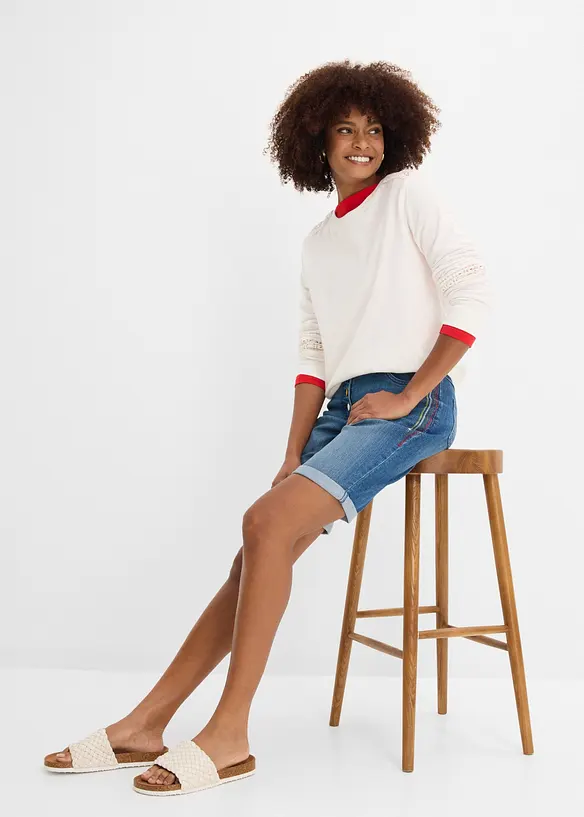 Bermudashorts i denim med broderi og komfortlinning, bonprix