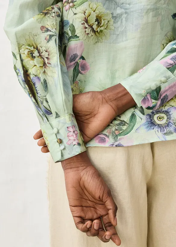 Volangbluse i kj&oslash;lende rami-materiale, bonprix