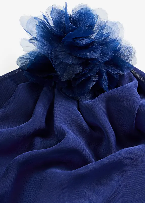 Selskapskjole i tynn chiffon med blomsterapplikasjon, bonprix