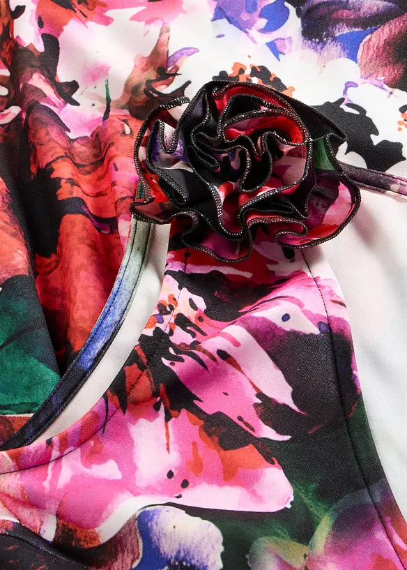 Selskapskjole i strukturert krepp med blomsterapplikasjon, bonprix