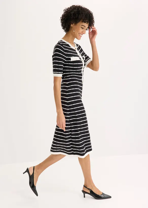 Strikket kjole i viskosemiks med knapper, bonprix