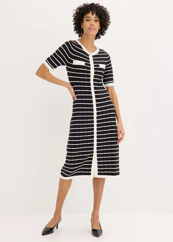 Strikket kjole i viskosemiks med knapper, bonprix