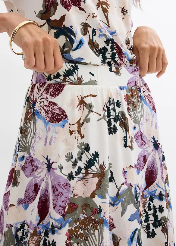 Skj&oslash;rt i viskose med pent fall, bonprix