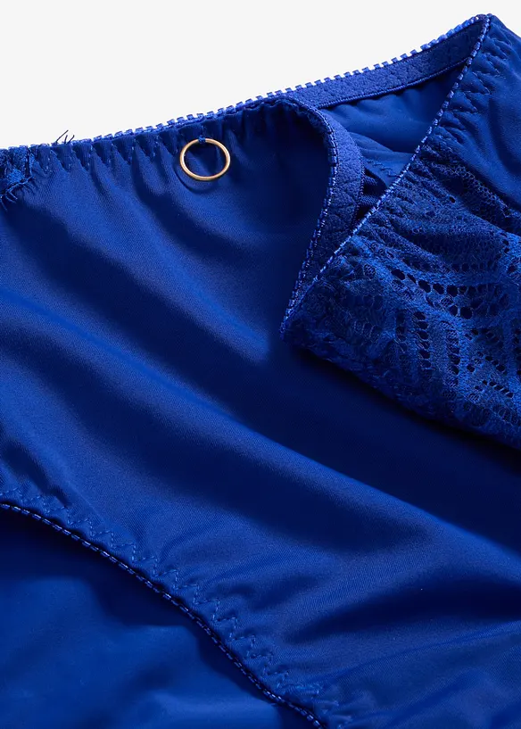 Truse med nydelige blonder, bonprix