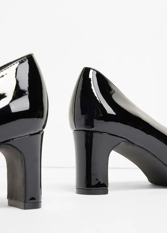 Pumps i lakkmateriale, bonprix