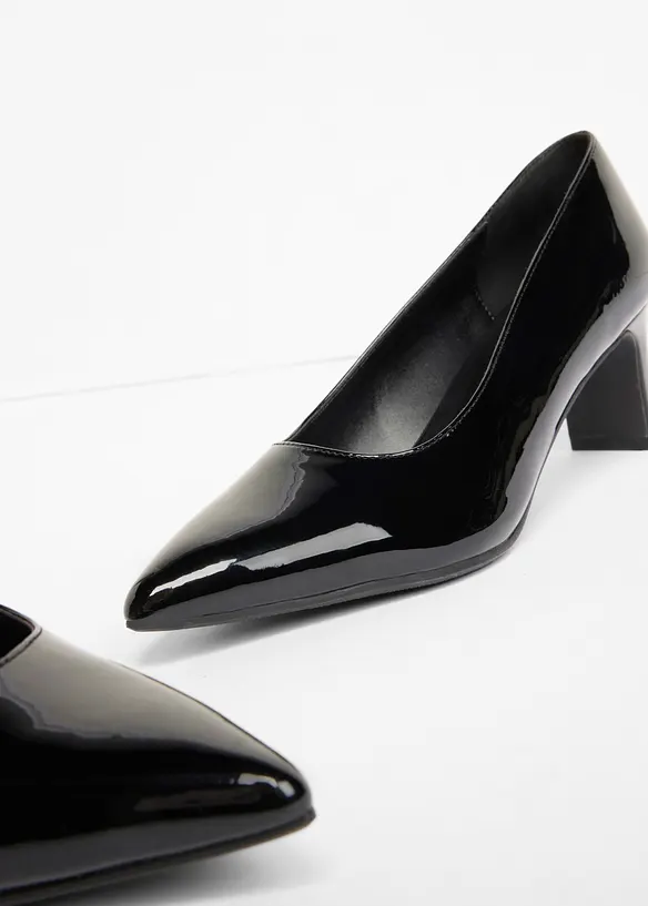 Pumps i lakkmateriale, bonprix