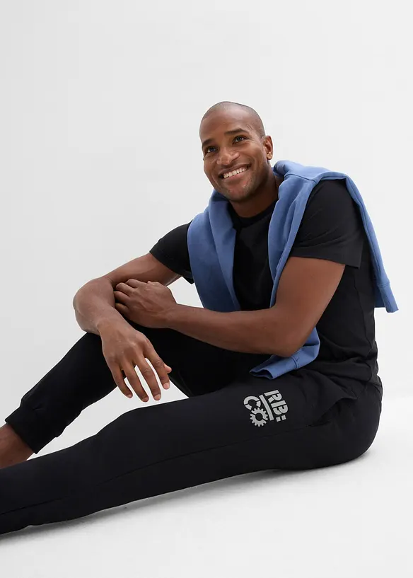 Joggebukse med detaljer i kontrastfarge, bonprix