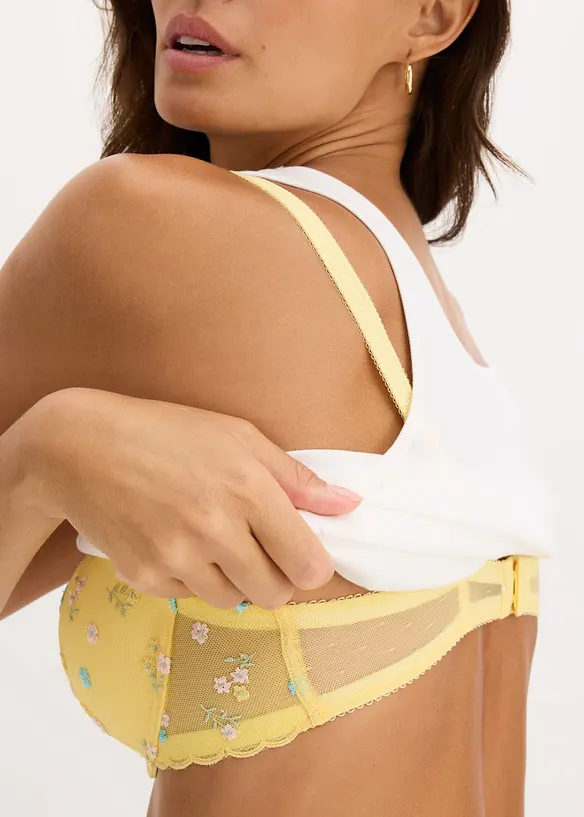 Vattert BH med nydelig broderi, bonprix