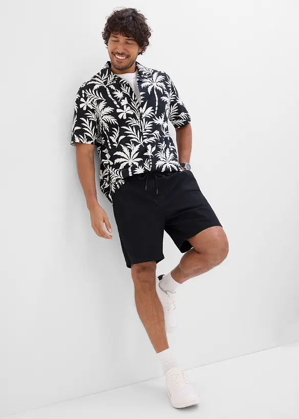 Shorts med stretchlinning i Relaxed Fit, bonprix