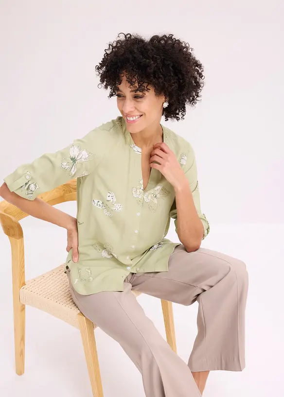 M&oslash;nstret bluse i viskose, bonprix