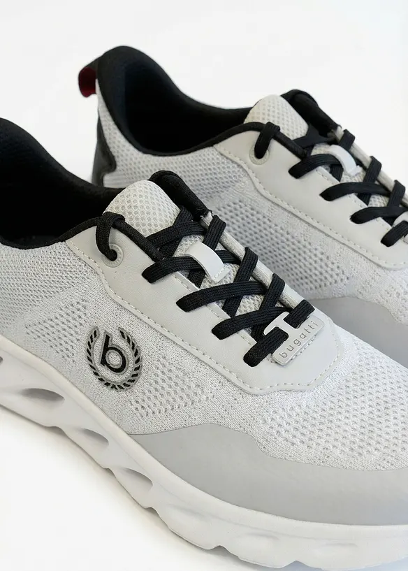 Sneakers fra Bugatti med lett s&aring;le, Bugatti