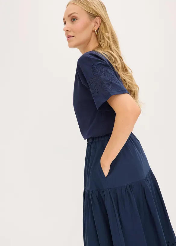 Midiskj&oslash;rt i 100% bomull med hullbroderier, bonprix