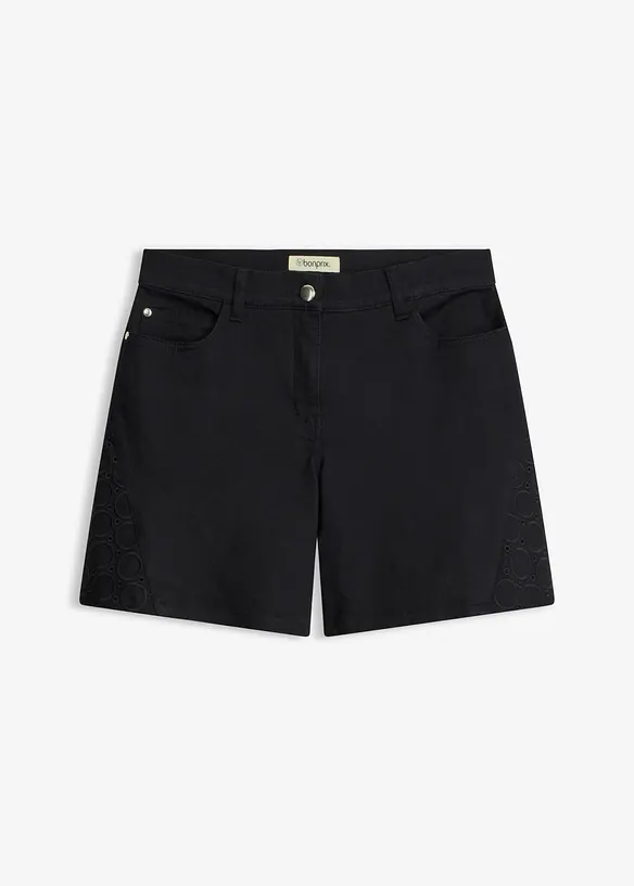 Shorts med hullbroderier, bonprix