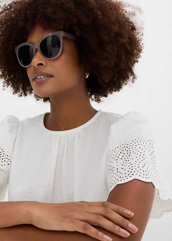 Kortermet bluse av luftig musselin, bonprix