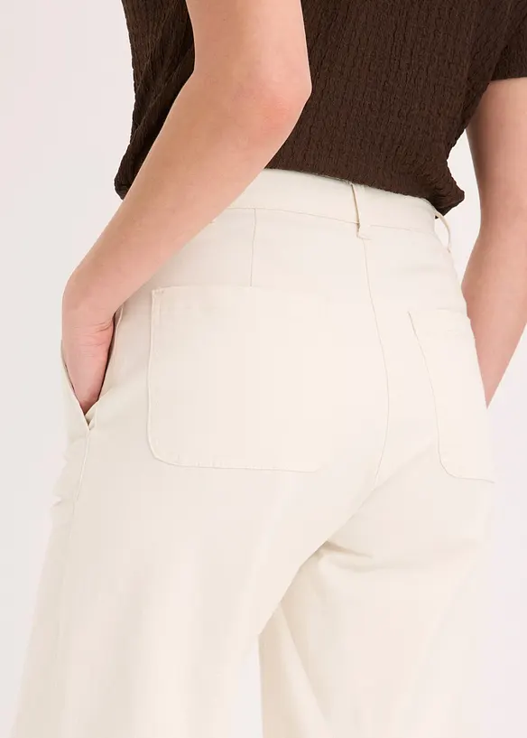 Wide Leg-bermudashorts av elastisk twillmateriale, bonprix