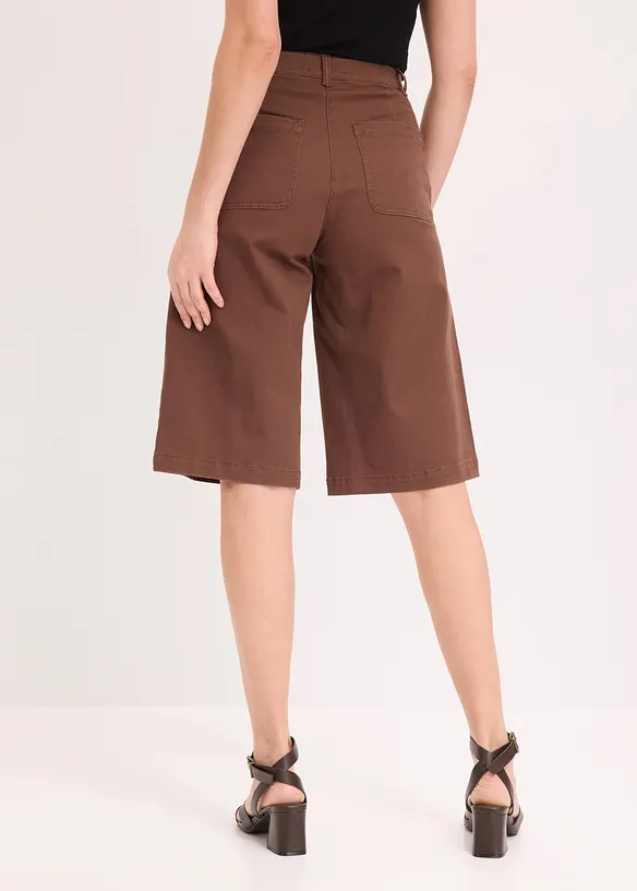 Wide Leg-bermudashorts av elastisk twillmateriale, bonprix
