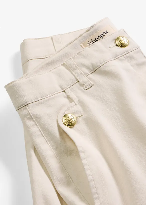 Wide Leg-bermudashorts av elastisk twillmateriale, bonprix