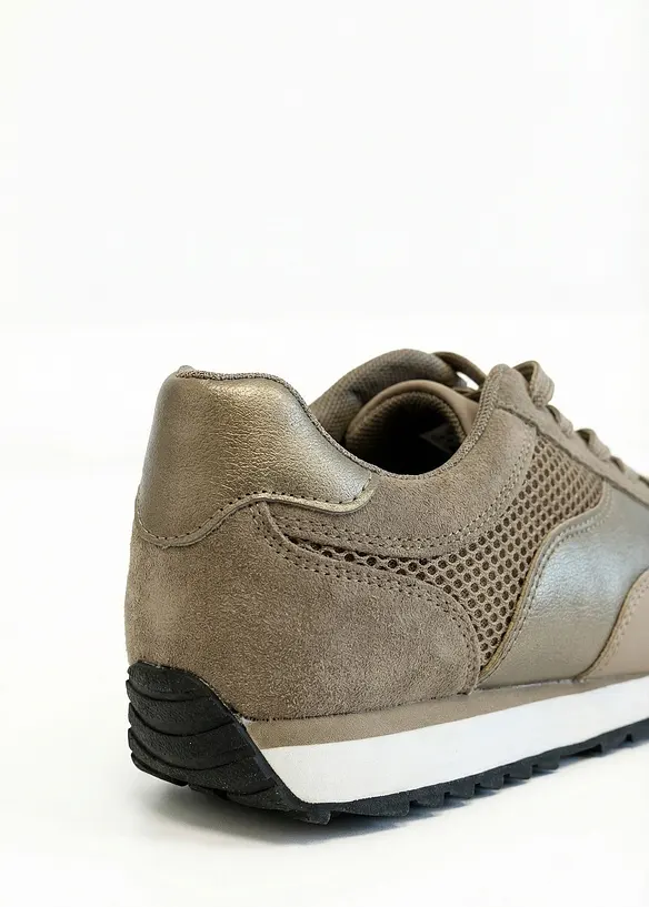 Sneakers med meshinnfelling, bonprix