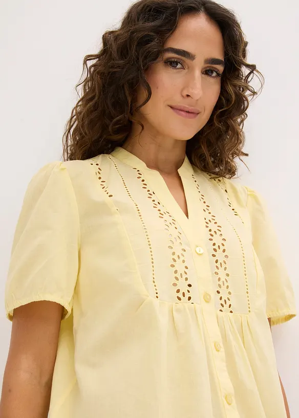 Bluse med hullbroderi, bonprix