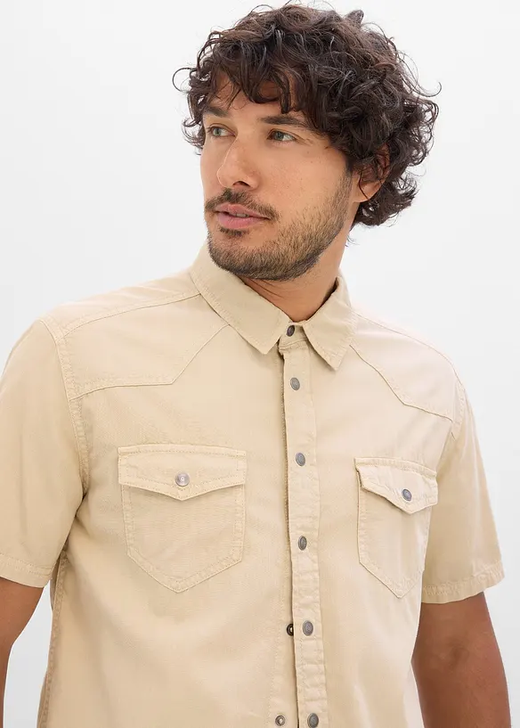 Kortermet skjorte i farget denim, Slim fit, bonprix