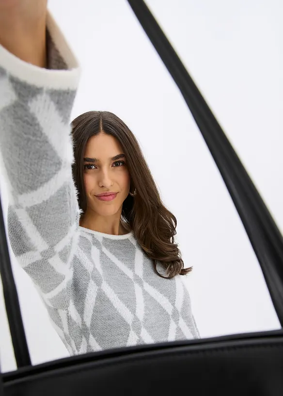 Strikket kjole i fj&aelig;rgarn med rombem&oslash;nster, bonprix