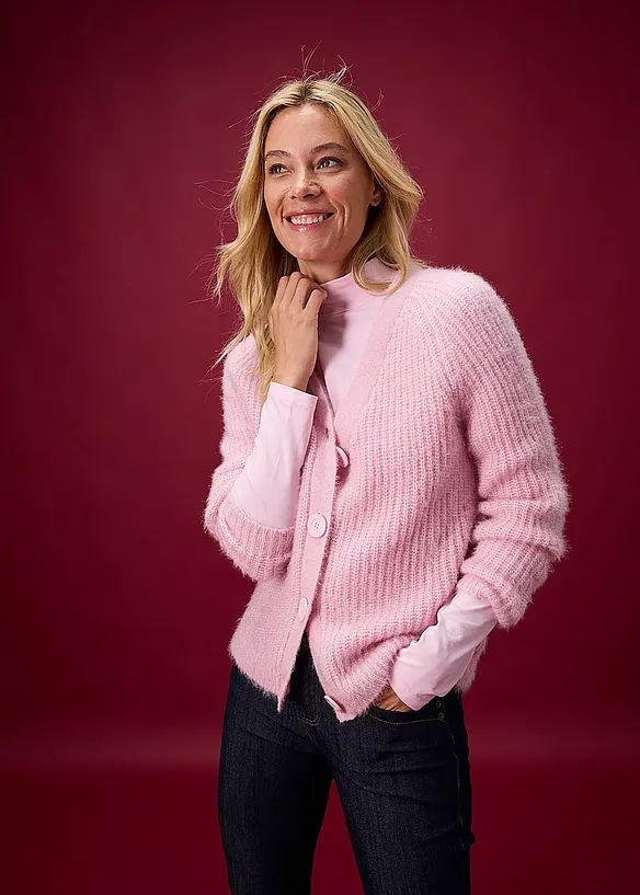 Cardigan i grov ribbestrikk med glans, bonprix