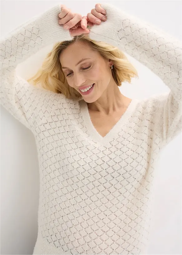 Genser med hullm&oslash;nster og fj&aelig;rgarn, bonprix