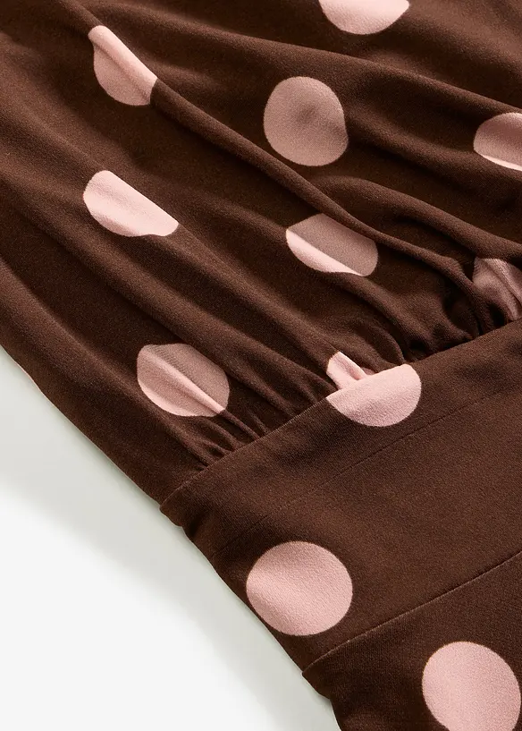 Trikotkjole med prikkem&oslash;nster, bonprix